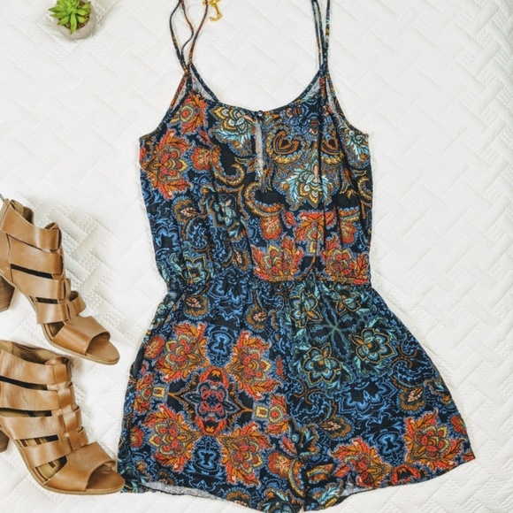 H&M Multi-Color Floral Paisley Patterned Romper - Picture 3 of 10